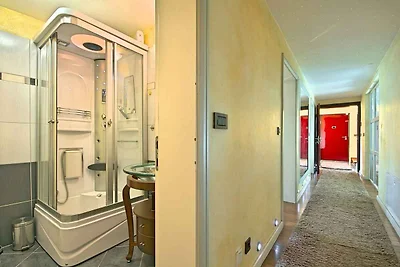 Villa mit privatem Pool, mit Meerblick, in de