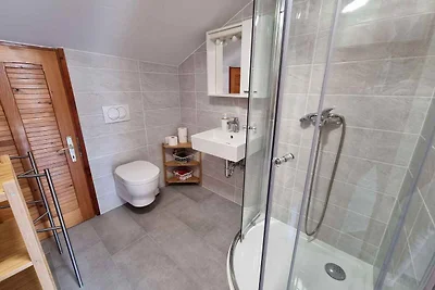 Ferienwohnung mit Klimaanlage und Balkon