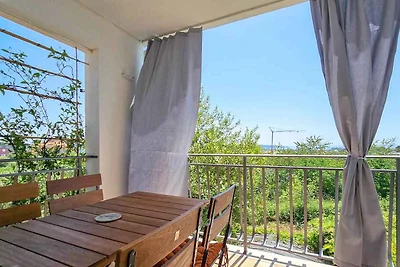 Ferienwohnung mit Balkon und Klimaanlage