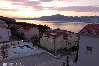 Appartamento Vacanza con famiglia Okrug Gornji