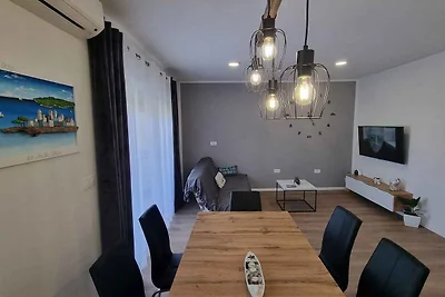 Ferienwohnung mit Klimaanlage und Terrasse