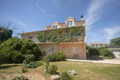 Ferienwohnung mit Klimaanlage und Balkon