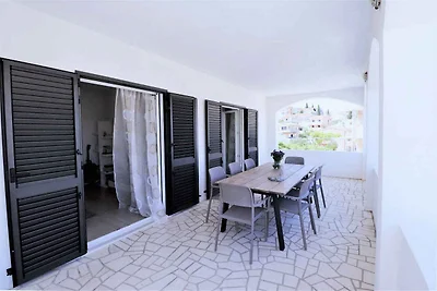 Ferienhaus mit Aussenpool und Fitness