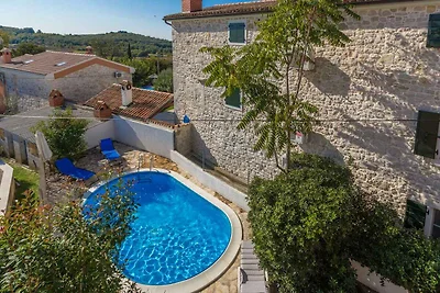 Ferienhaus mit Klimaanlage und Pool