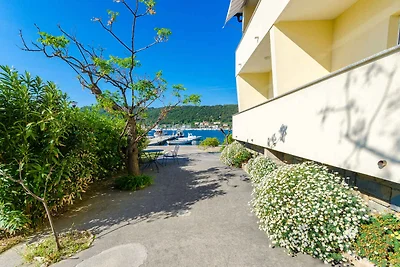 Ferienwohnung mit Balkon und Meerblick