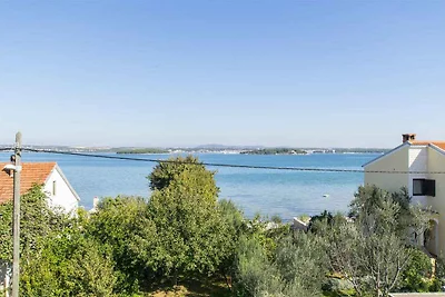 Ferienwohnung mit Balkon und Grill