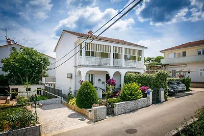 Ferienwohnung mit Klimaanlage und Terrasse