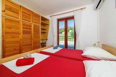 Ferienwohnung mit Terrasse und Klimaanlage