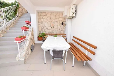 Ferienwohnung mit Terrasse, Klimaanlage und