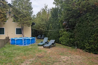 Ferienhaus mit 2 Terrassen und Pool in der Nä
