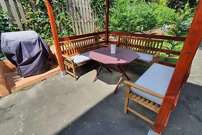 Ferienwohnung mit Pool und Internet