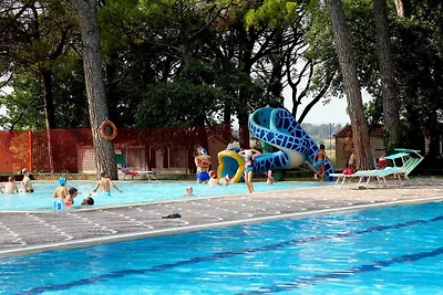 Bungalow mit Pool