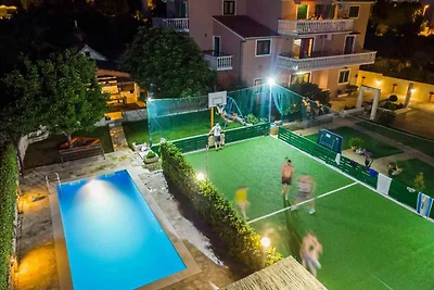 Ferienwohnung Unterkunft mit Pool