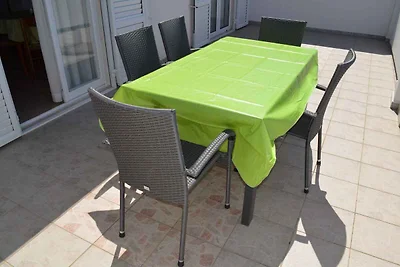 Ferienwohnung mit 20 qm Terrasse