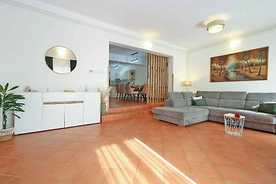 Ferienwohnung mit Klimaanlage und Terrasse