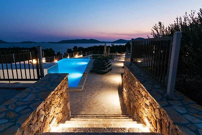 Ferienhaus mit Gemeinschaftspool und