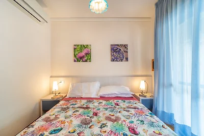 Ferienwohnung mit Balkon und Klimaanlage