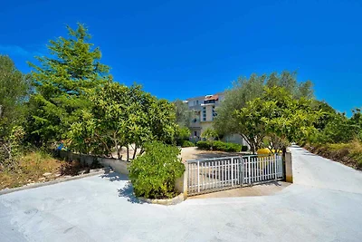 Ferienwohnung mit Meerblick und Pool