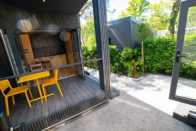 Mobilehome mit Klimaanlage und Holzveranda