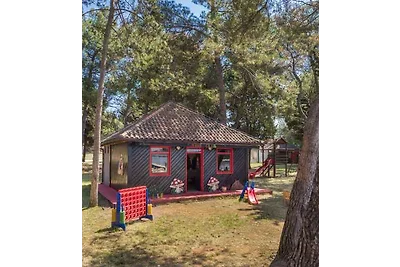 Bungalow mit Aussenpool