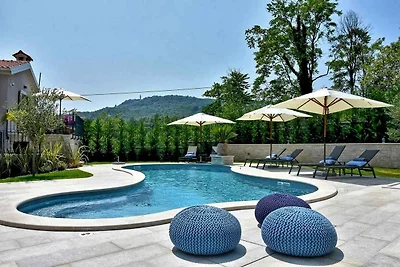 Villa mit Pool, Sauna