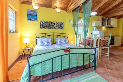 Ferienwohnung mit Terarsse und Garten