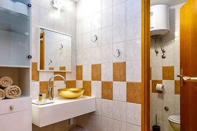 Ferienwohnung mit Terarsse und Garten