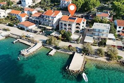 Gemütliche Unterkunft Ive in Tisno auf der In