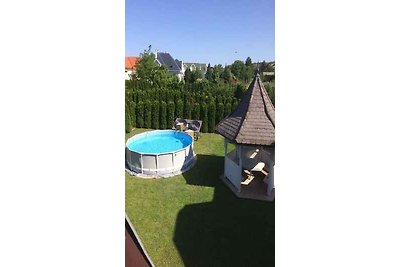 Ferienwohnung mit Pool und Kinderspielplatz