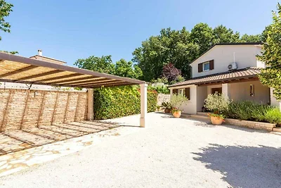 Vakantiehuis Ontspannende vakantie Jakovici