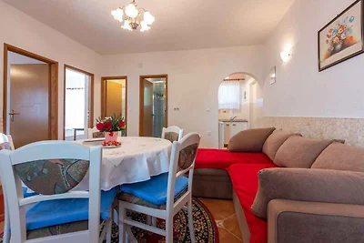 Ferienwohnung mit Terrasse und Grill