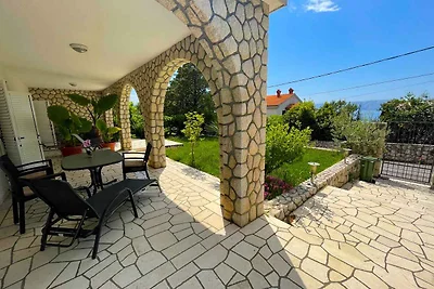 Ferienwohnung mit Terrasse und Klimaanlage