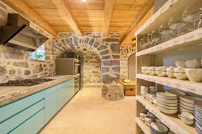 Villa mit Pool, Whirlpool und Sauna