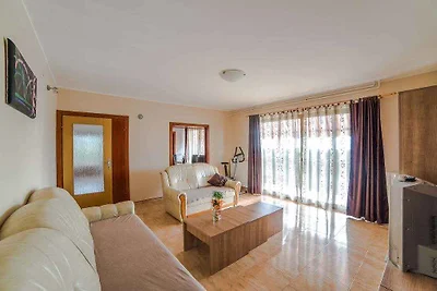 Ferienwohnung mit Terrasse und Whirlpool im