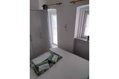 Ferienwohnung Mit Terasse und Klimaanlage
