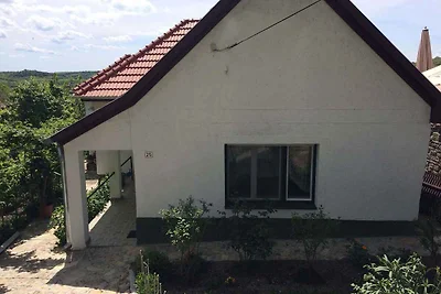 Ferienhaus mit Garten nur 50 m vom Zentrum