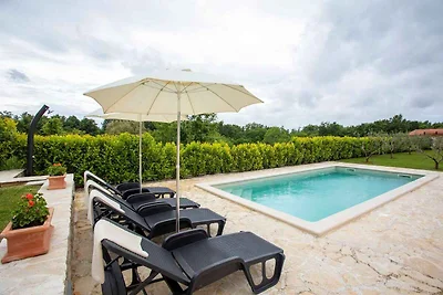 Villa mit Pool