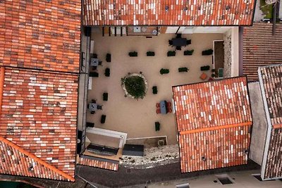 Ferienwohnung mit Balkon, Klimaanlage und