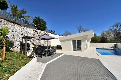 Luxuriöses Studio-Apartment mit eigenem Jacuz