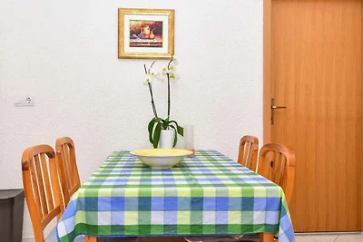 Ferienwohnung mit Klimaanlage und Balkon