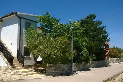 Schönes Apartment in Jezera.