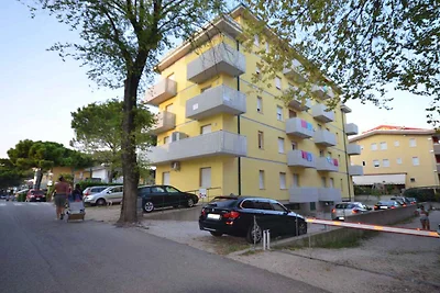 Ferienwohnung mit Klimaanlage und Balkon