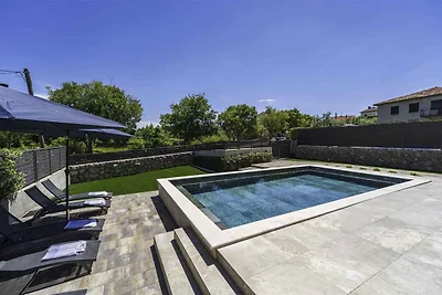 Villa Mit einem schönen Pool