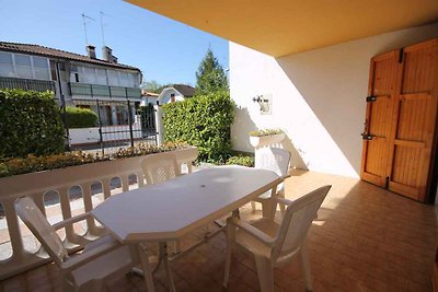 Ferienhaus mit Waschmaschine und Terrasse