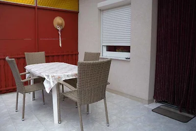 Ferienwohnung mit Grillmöglichkeit und Garten