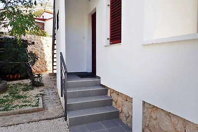 Ferienwohnung mit Garten und Klimaanlage