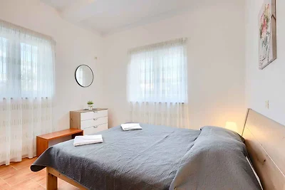 Ferienwohnung mit Klimaanlage und Balkon