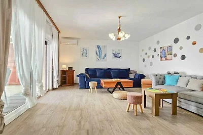 Ferienwohnung mit Klimaanlage, SAT-TV, WLAN u