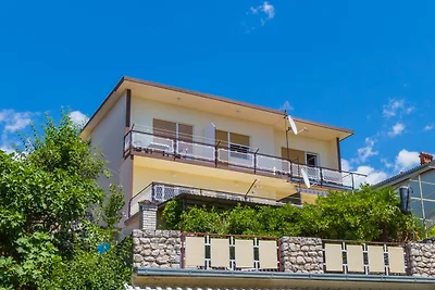 Ferienwohnung mit Balkon und Klimaanlage