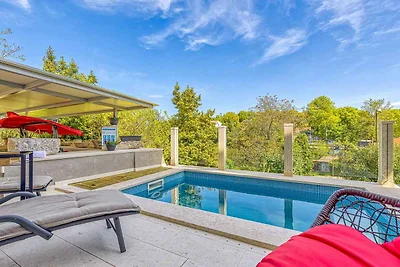Ferienhaus mit beheiztem Privatpool